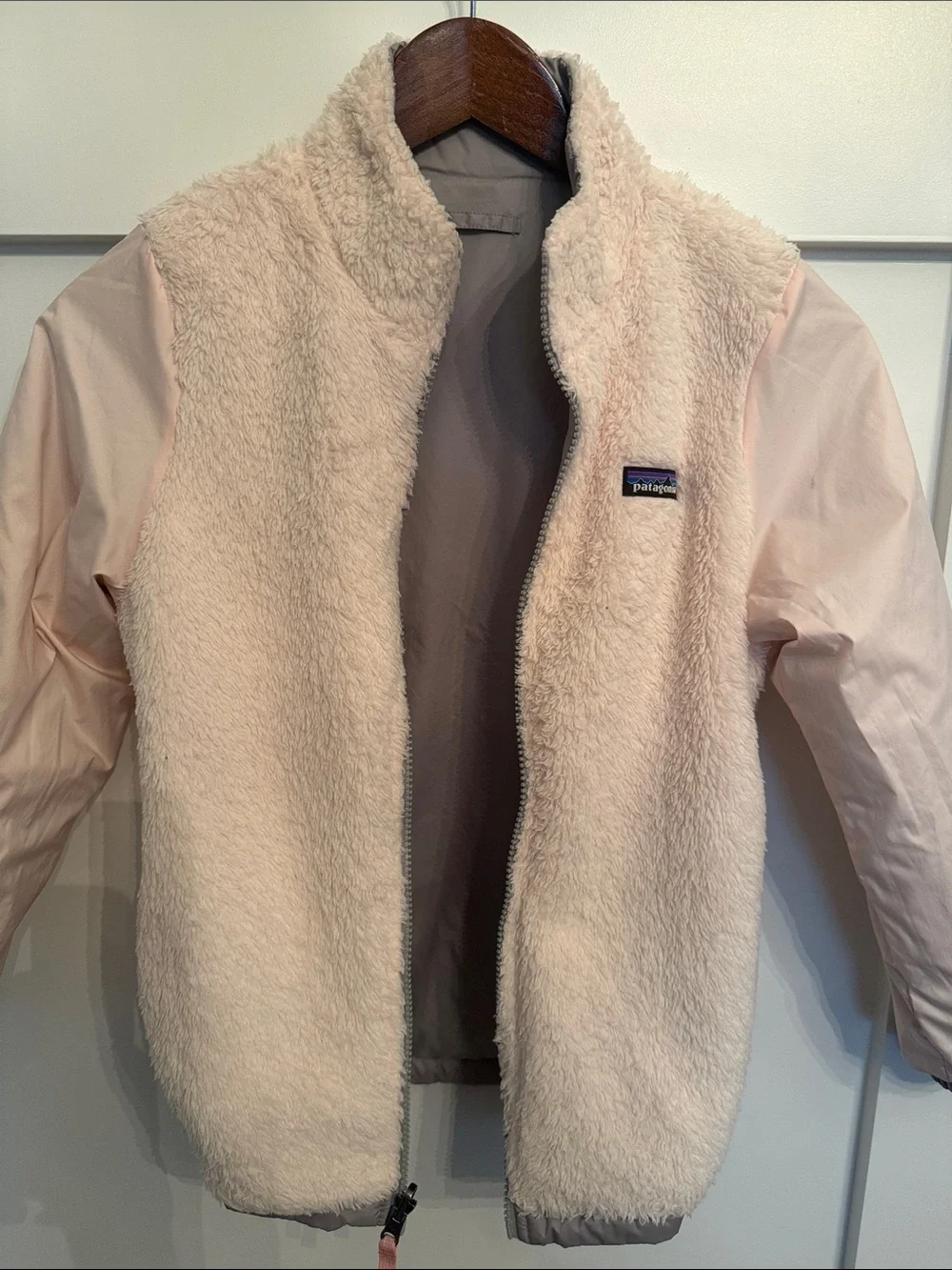 Patagonia Girls Reversible Puffer Jacket in Taupe with Cream Lining